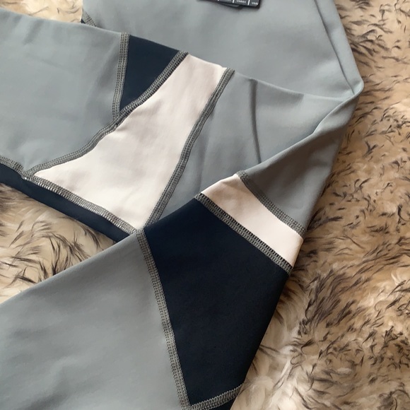 NEW Vimmia Guardian legging - Picture 3 of 6